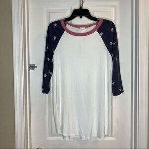 Emberley Star Sleeves B/B Tee Size XL